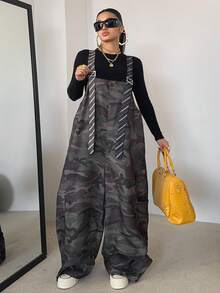 SHEIN CURVE+ Bộ jumpsuit cỡ lớn dành cho nữ, họa tiết rằn ri, dây đeo, sọc phối màu tương phản, túi hai bên, phong cách đường phố năng động, phù hợp cho kỳ nghỉ, hẹn hò và tiệc tùng. - xanh quân đội - Xem 5