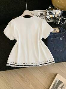 Franclia 女士法式极简风白色宽松V领可爱泡泡袖短袖仿刺绣衬衫。适合学生、日常通勤、度假、海滩穿着。 - 彩色 - 查看 2