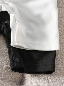 SHEIN 2pcs/Set Infant Toddler Unisex 0-3 Years Baby Boy/Girl Cute Dinosaur Knitted Short Sleeve Romper, Basic Jumpsuit Set, Spring/Summer Baby Boy Clothes Polo Baby Casual Sets Black And White Baby Boy Outfit Baby Boy Summer Sets Baby Boy Short Sleeve Suits Baby Boy Romper For Wedding, Baby Shower, Christening And 1st Birthday Celebration,Festival Gift Sthings For Baby Neutral Baby Clothes Unisex - Multicolor - View 5