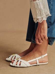 Rosivie Giày sandal nữ kiểu Pháp thanh lịch bằng da lộn họa tiết hoa trà, mũi tròn, gót bằng, quai sau khoét rỗng, thời trang thích hợp cho đi biển và đi làm. - trắng - Xem 4