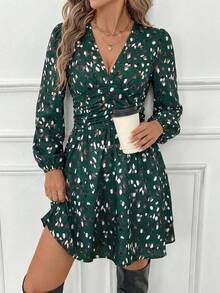 SHEIN Frenchy 女士V领印花长袖短款连衣裙，夏季 - 墨綠色 - 查看 6