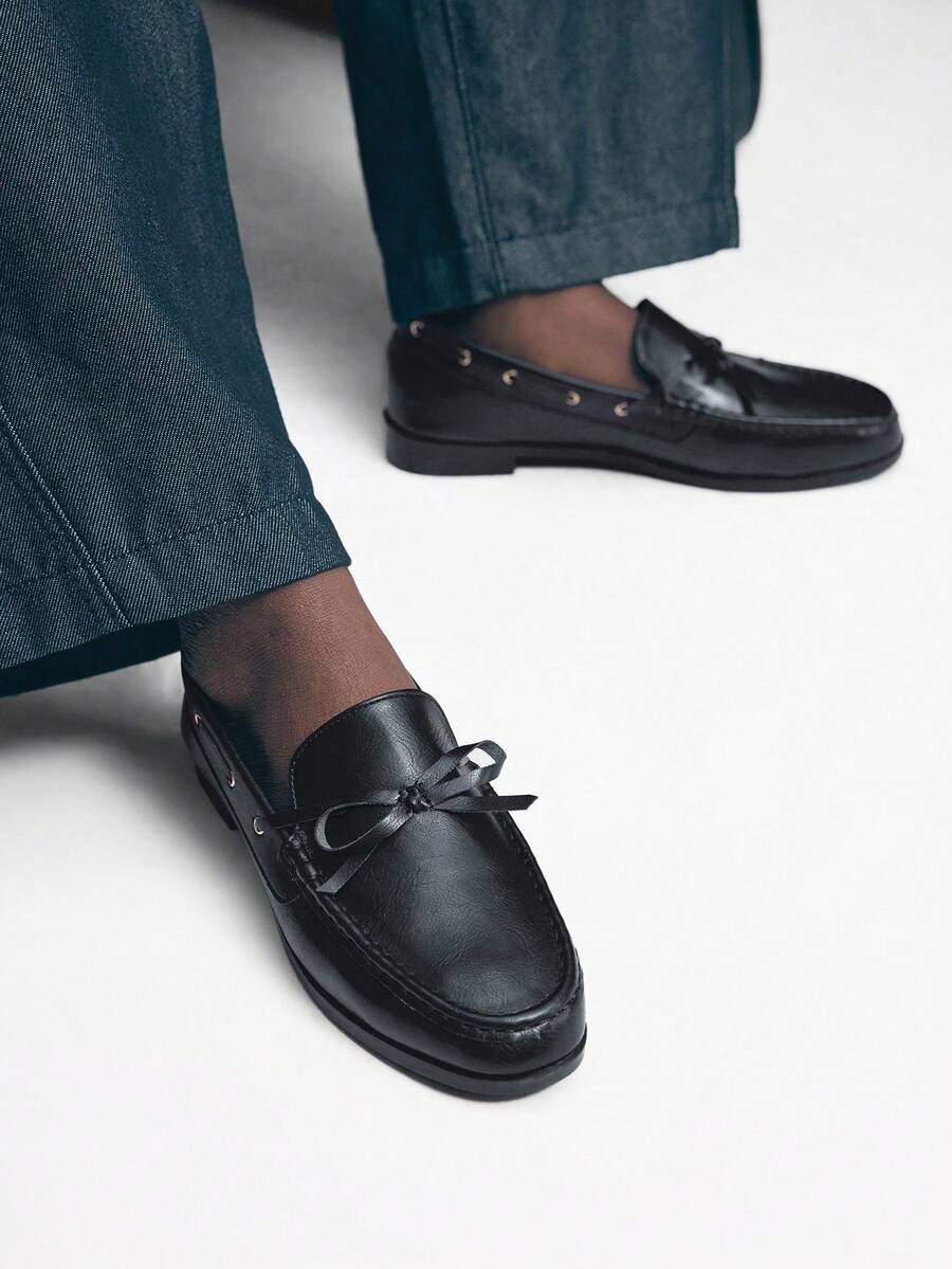 Mnmlis Retro Small Round Toe Elegant Slip-On Low-Heeled Small Leather Shoes Women's Platform Bow Commuter Loafers Valentine's Day - Black - View 1