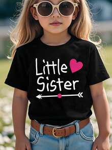 SHEIN 年轻女孩休闲时尚创意个性清新可爱简约爱心箭头标语印花短袖T恤，舒适日常穿着，温暖的夏秋款式，适合春、夏、秋季穿着。 - 黑色 - 查看 3