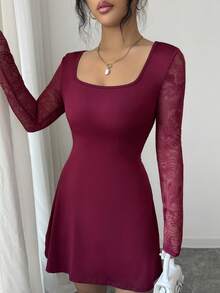 Rafferiza 修身短款连衣裙，方领，弹力蕾丝长袖 - 酒紅色 - 查看 4
