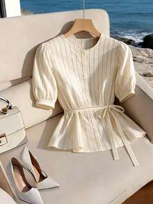 Franclia 女士时尚优雅纽扣轻盈奢华休闲宽松舒适法式复古通勤百搭条纹腰带设计温柔优雅修身衬衫 - 杏色 - 查看 5