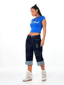 BABYPHAT 女士高腰阔腿拼接牛仔七分裤，饰有刺绣图案，裤脚卷边，适合夏季休闲穿着 - 藍色 - 查看 3