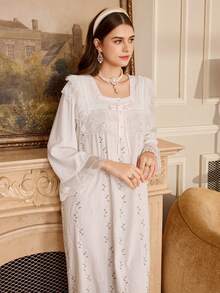 PalaceNights 宫廷风前片刺绣蕾丝流苏边开襟纽扣宽松长款女士睡裙 - 白色 - 查看 4