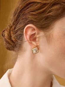 MOTF PREMIUM GEOMETRIC RHOMBUS STUD EARRINGS, NEW MINIMALIST VERSATILE EARRINGS - Gold - View 7