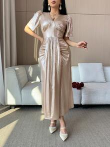 DAZY 女士优雅V领褶裥中长连衣裙，银色金属光泽，夏季 - 杏色 - 查看 3