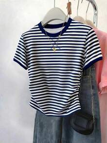 Resyla 大码女士显瘦条纹印花T恤，高端设计，适合日常穿着、街头风、户外休闲百搭，夏季必备 - 彩色 - 查看 1