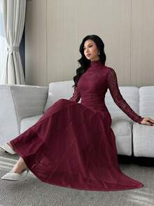 Modelyn 女士撞色蕾丝立领长袖优雅连衣裙 - 酒紅色 - 查看 5