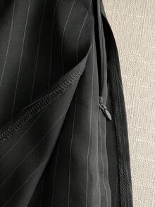 SHEIN Franclia Maillard 条纹修身短裙，开衩设计，女士短裙 - 黑與白 - 查看 7