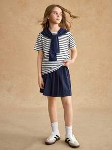 SHEIN Set de tricou casual cu dungi, lejer, cu mânecă scurtă, pentru fete, potrivit pentru vacanța de primăvară/vară, relaxat și confortabil, ținută versatilă la modă pentru călătorii, campus și purtare zilnică - Albastru - Vizualizare 4