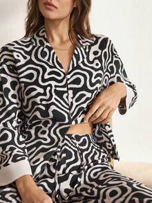 Ocili Comfortable Geometric Mountain Texture Pattern Loose Long Sleeve & Pants Women Pajama Set, Natural & - Multicolor - View 2