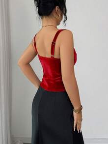SHEIN Elenzya 女士秋冬都市时尚奢华宴会复古优雅酒红色天鹅绒吊带深V领高腰修身短款吊带背心，适合日常穿着、婚礼、正式晚宴、通勤、毕业派对、节日、度假、约会、派对、万圣节、圣诞节、新年、感恩节等场合。 - 紅色 - 查看 2