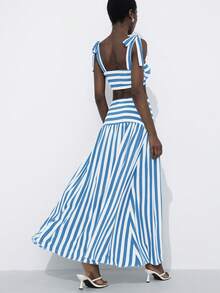 Aveloria Modichic New Fashion Vacation Beach Chic Women's Sexy Classic Contrast Stripe Bandeau Bowknot Strap Cropped Top Paired With High-Waisted Skirt, 2 Piece Set - Blue - View 3