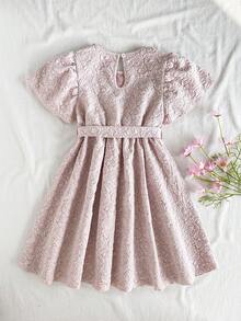 SHEIN Vintaside Kids 甜美可爱的夏日连衣裙，樱桃印花，荷叶边袖口，休闲风格，可机洗——是参加派对和海滩活动的理想之选 - 粉色 - 查看 2