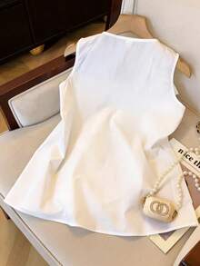 GlowEve 休闲度假3D立体花卉不对称无袖衬衫 - 白色 - 查看 2