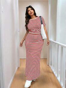 Solflare 2pcs/Set Plus Size Women's Red And White Striped T-Shirt & Maxi Dress,Summer Smart Casual Holiday Outfits,Elegant Chic Y2k Style For Daily Party - Red and White - View 6