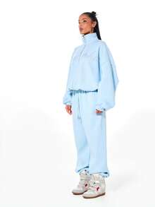 BABYPHAT Pantalones de chándal con puños, con texto con adorno de strass, cintura alta con cordón, cómodos y elásticos en los tobillos para estar en casa - Celeste - Ver 6