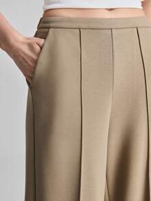 Ontre 2026 Spring/Summer Women's Comfortable Soft Knit Fabric Wide Leg Pants, Loose Fit Elastic Waistband, Toothpick Stripe Design, Modern Urban Chic Business Casual - Brown - View 7