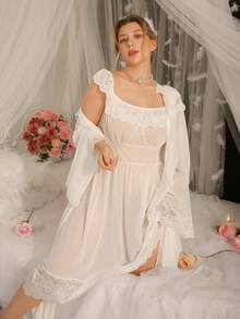 SHEIN Bộ đồ ngủ lãng mạn cổ điển gồm áo choàng và váy ngủ xuyên thấu gợi cảm trễ vai, cỡ lớn, có thể tháo rời, cổ áo xếp nếp và nơ. - trắng - Xem 3