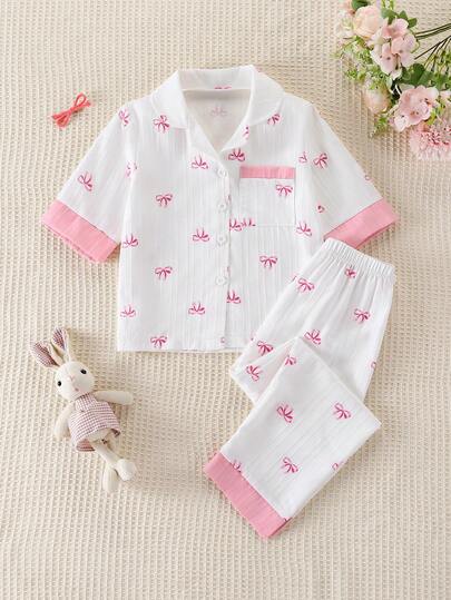 SHEIN 2pcs/Set Young Girls Vintage Floral Pattern Lapel Front Pocket Short Sleeve Loose Comfortable Woven Pajama Set, Sibling Matching Outfits (2 Sets Sold Separately) Heart Pajamas