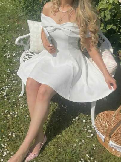 SHEIN MOD Vestido de bola blanco mini de hombros descubiertos con lazo para tallas grandes, elegante para fiesta