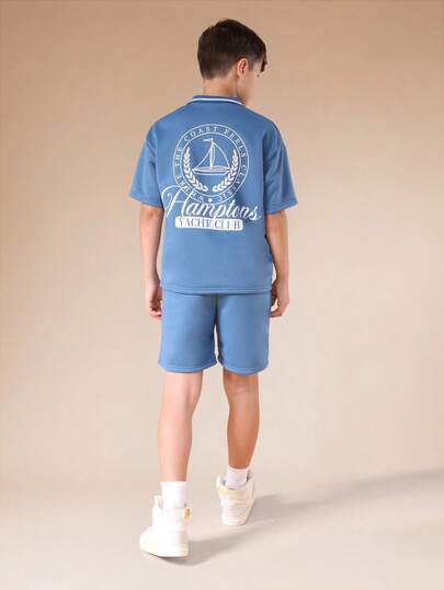  SUMWON 男童 Hamptons Yacht Club 航海风 Polo 衫和抽绳短裤两件套夏季休闲套装，饰有刺绣 Logo 细节，适合度假穿着