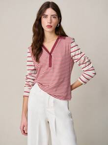 Nöista 修身条纹长袖Polo衫，纽扣门襟，休闲版型。百搭款式，适合节日装扮、春季穿搭和日常休闲穿着。 - 粉色 - 查看 1