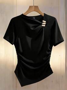 Rafferiza Women's Elegant Black Short-Sleeved T-Shirt With Irregular Neckline, Gathered Hem, And Cinched Waist, Featuring A Metal Buckle. This Women's Black T-Shirt With Metal Buckle Is A Summer Top With A Unique Irregular Hem, Flattering And Slimming Design. Suitable For Casual Wear, It's Stretchy And Comfortable, Made Of Ribbed Fabric. - Black - View 3