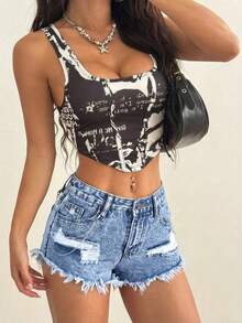 SHEIN PETITE Women's Casual Distressed Frayed Hem Slant Pocket Denim Shorts, Summer - Medium Wash - View 3