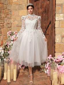 Aureia 大码优雅浪漫白色立领泡泡袖薄纱奢华刺绣网纱拼接A字婚礼宾客礼服 - 白色 - 查看 4