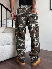 Manfinity Roghcode Jeans casuales de hombre con múltiples bolsillos, efecto desgastado y rasgado, en camuflaje - Multicolor - Ver 2