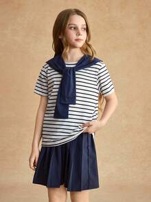 SHEIN Set de tricou casual cu dungi, lejer, cu mânecă scurtă, pentru fete, potrivit pentru vacanța de primăvară/vară, relaxat și confortabil, ținută versatilă la modă pentru călătorii, campus și purtare zilnică - Albastru - Vizualizare 3