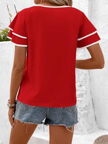 EMERY ROSE Blusa de manga corta con cuello redondo y color contrastante bordada para mujeres - Rojo - Ver 2