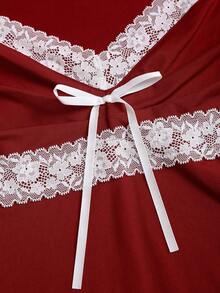 Sweetra 浪漫、性感、可爱、柔美、优雅、时尚、甜美、复古、纯真、约会、休闲、外出、派对、情人节短袖蝴蝶结领撞色白色蕾丝拼接红色女式T恤上衣，春夏秋季 - 紅色 - 查看 7