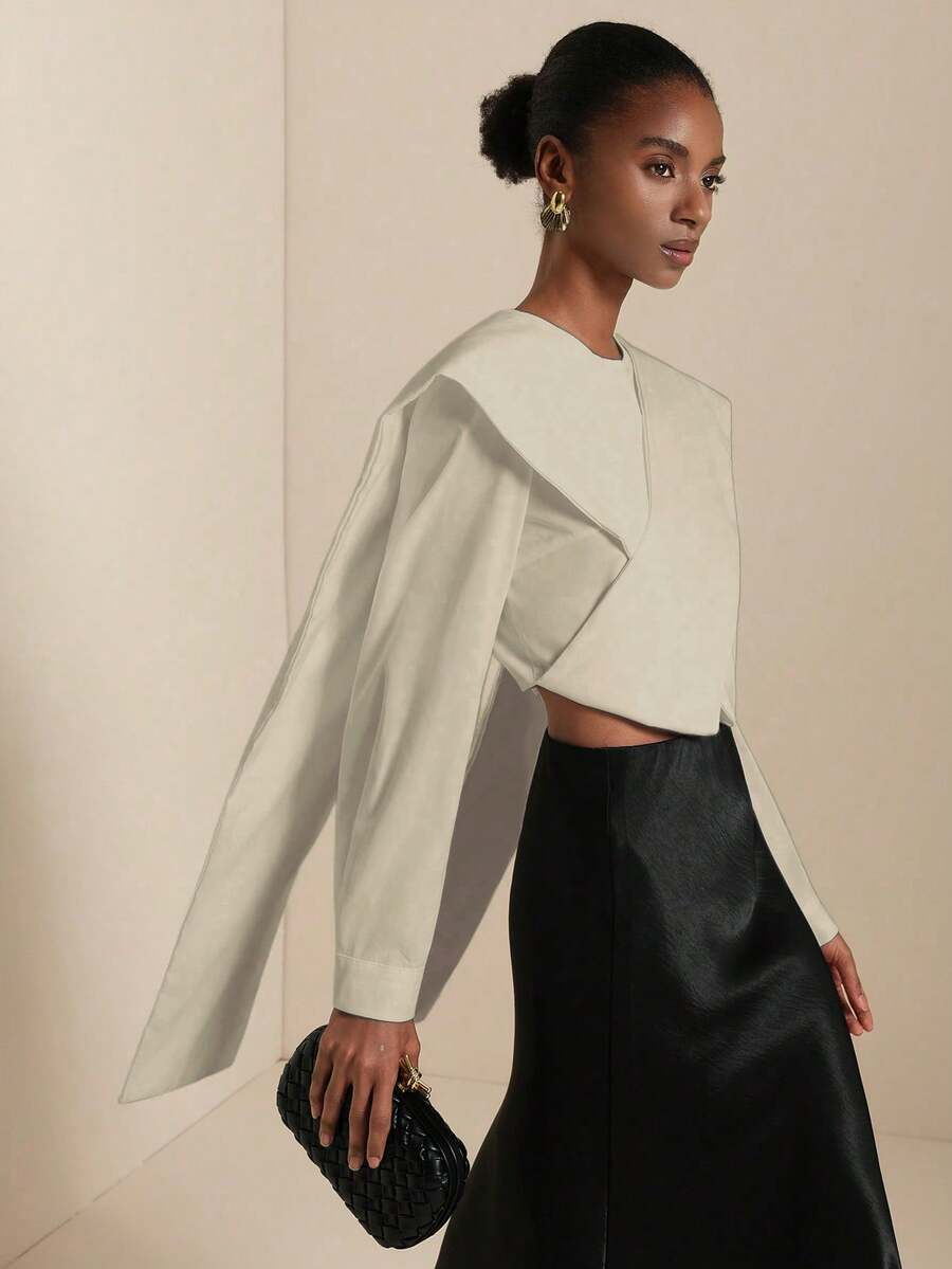 Vesra 纯色裹身圆领不对称下摆优雅长袖衬衫 - 杏色 - 查看 1