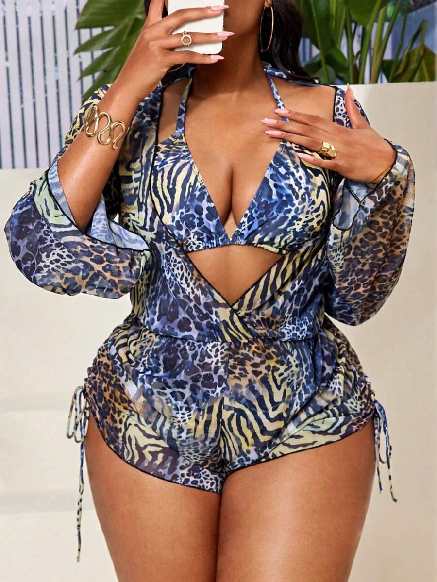 Slaydiva Ensemble de maillot de bain 3 pièces pour femmes grandes tailles : Top de bikini à col ras-du-cou imprimé léopard avec bonnets triangulaires et bretelles nouées, assorti à un bas triangle et une cache-maillot en maille à manches longues avec cordon de serrage - Multicolore - Voir 1