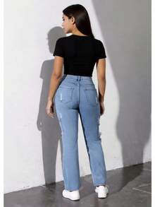Pantalones de Mezclilla Wide Cargo Color azul claro con detalles de rotos de cintura alta y bolsillos utilitarios , un estilo versátil de moda para toda ocasión - Azul claro - Ver 3