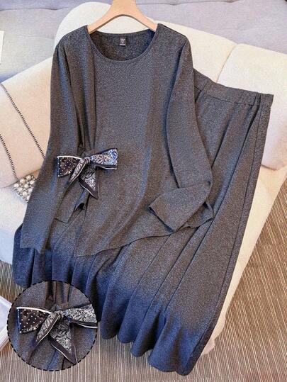 GlowEve CURVE Women's Plus Size Knit Fabric Scarf Patchwork Round Neck Raglan Sleeve Loose Straight Blouse Paired With A-Line Maxi Skirt, Comfortable & Versatile For Casual, Party, Home, And Work, 2-Piece Set Butterfly Abaya Modest Twopiece Set Abaya Set Modest Sets For Women Spring Clothing