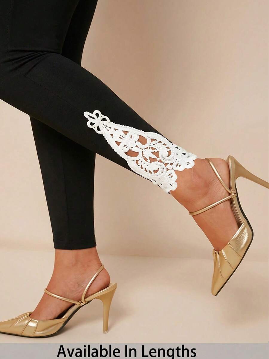 SHEIN PETITE CURVE Enfärgade leggings med resår i midjan för kvinnor - Svart och Vitt - Visa 1