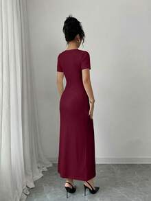 Elenzga Đầm cardigan tay ngắn ôm sát người, kiểu dáng dự tiệc mùa xuân/hè dành cho nữ, phong cách thành thị, sang trọng, thời trang Pháp, ngọt ngào, gợi cảm, thích hợp mặc hàng ngày. Đầm maxi dệt kim cổ tròn cài nút phối màu đen trắng tương phản, thích hợp cho kỳ nghỉ. - Màu Đỏ Sâu - Xem 2