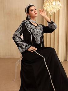 Layrah Elegant & Luxurious Black Beaded & Rhinestone Sweetheart Neck Flare Sleeve Dress, Spring/Summer  Modest Full Length Jalabiya, Casual Long Sleeve Maxi Dress - Black - View 9