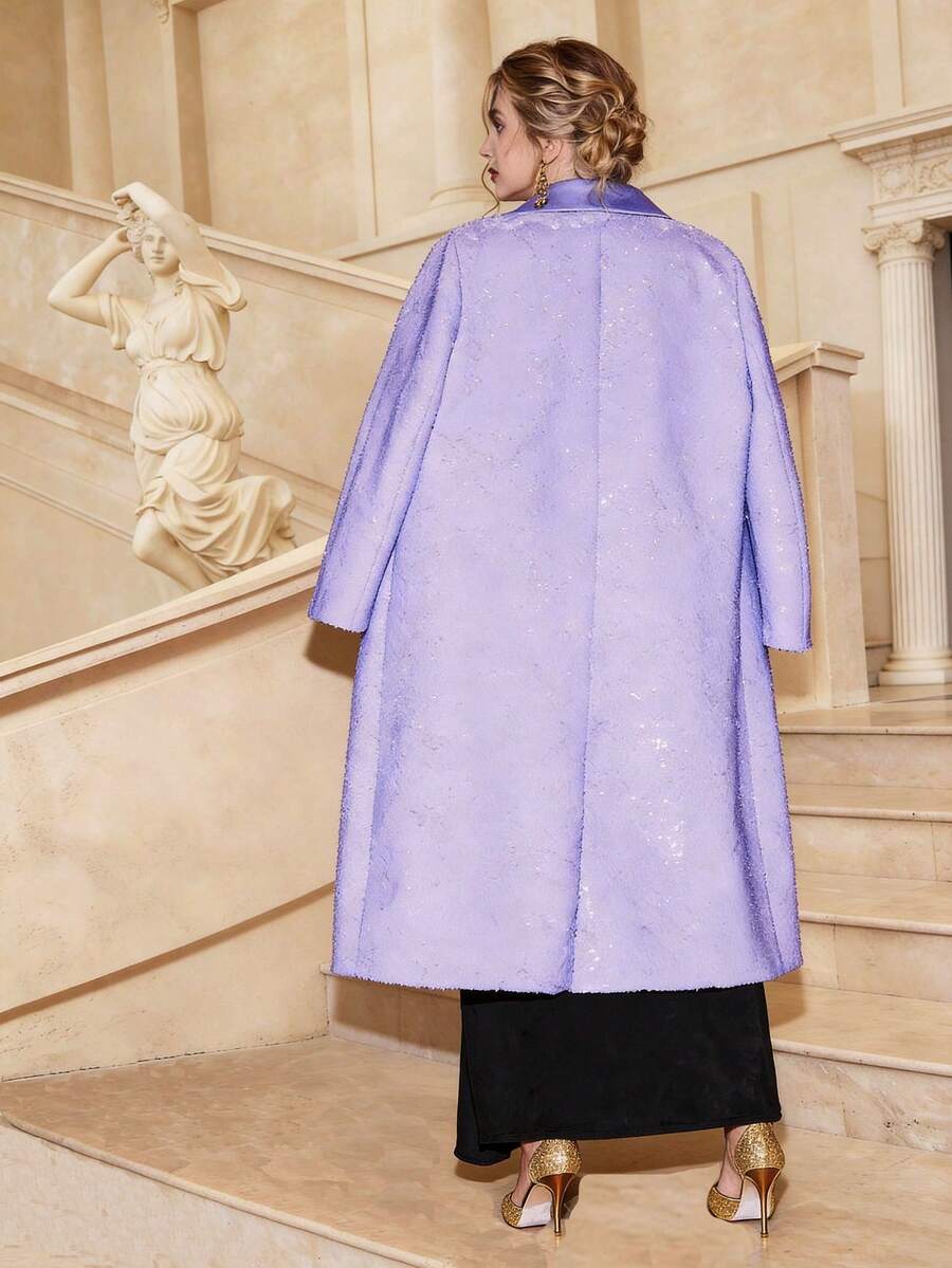 VOLUPTÉ CURVE 大码女式亮片刺绣缎面翻领长袖A字中长外套,优雅派对礼服款式,适合情人节、正式场合、通勤、约会、舞会等场合。 - 紫色 - 查看 1