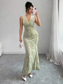 Rafferiza Women's Velvet Burnout Draped Neck Long Sleeve Fitted Midi Dress, Spring/Summer - Green - View 6