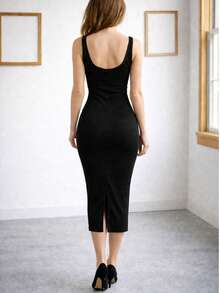 Adjusted Dress In Canalé Elastic Fabric. Thick Straps. Midi Dress. - 黑色 - 查看 2