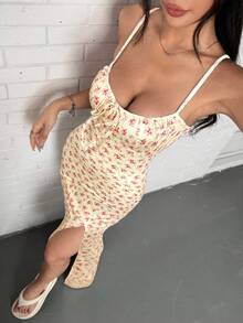 SHEIN EZwear 女士度假粉色碎花侧开衩吊带连衣裙 - 彩色 - 查看 6
