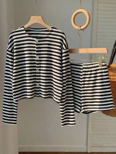 Reset Phase 2pcs/Set Striped Long Sleeve Shirt And Shorts Set For Teenage Girls, Casual And Chic Style, Suitable For Daily And Seasonal Outings