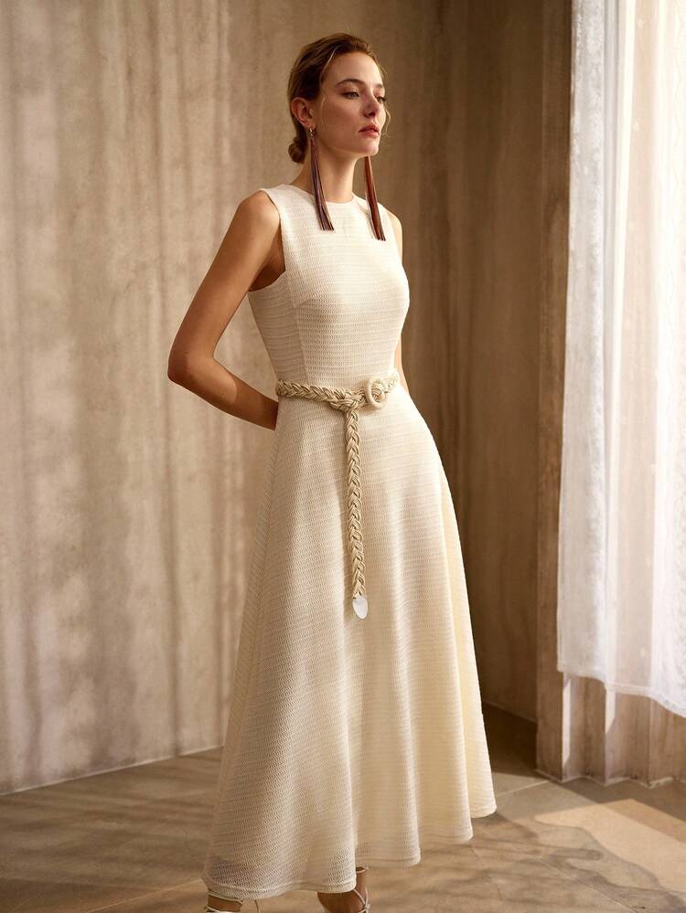 VINTAGE STYLE SLEEVELESS KNITTED MIDI DRESS WITH WOVEN BELT, MINIMALIST DESIGN, SPRING/SUMMER